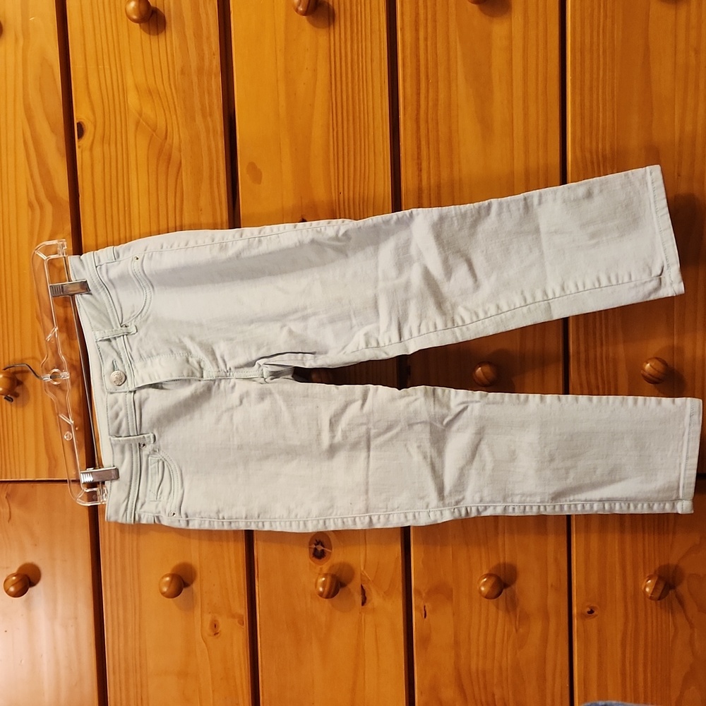 Light blue capris